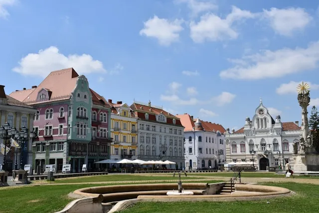 Vedere din Piața Unirii în Timișoara